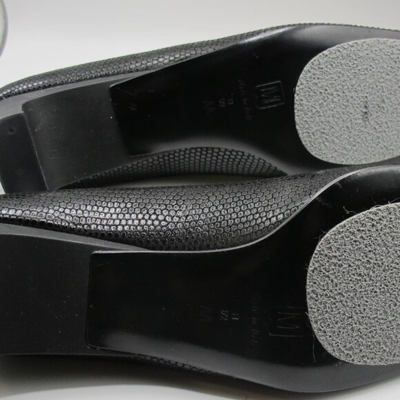 Bruno Magli Black Leather Crocodile/Lizard Heel in 8.5AA - Picture 7 of 8